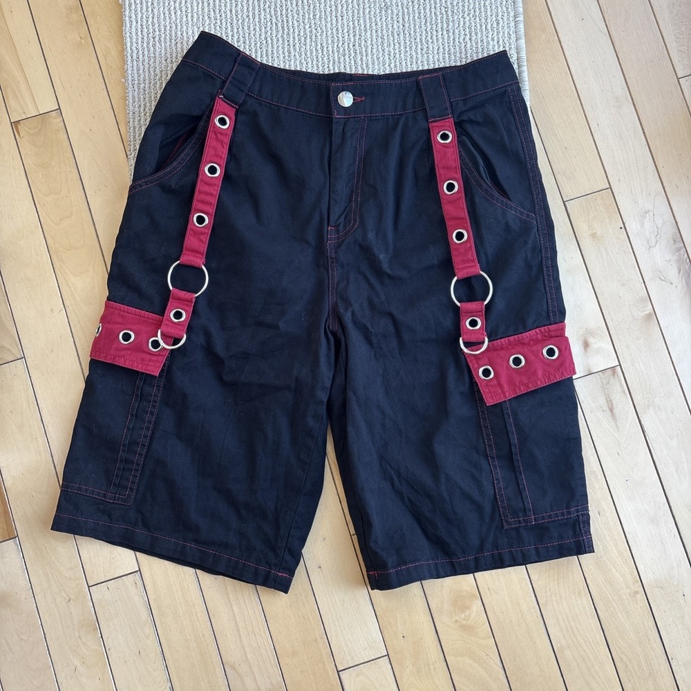 Hot Topic Cargo Grommet Cargo Shorts Womens 7 Black Red Bondage Goth Punk Emo